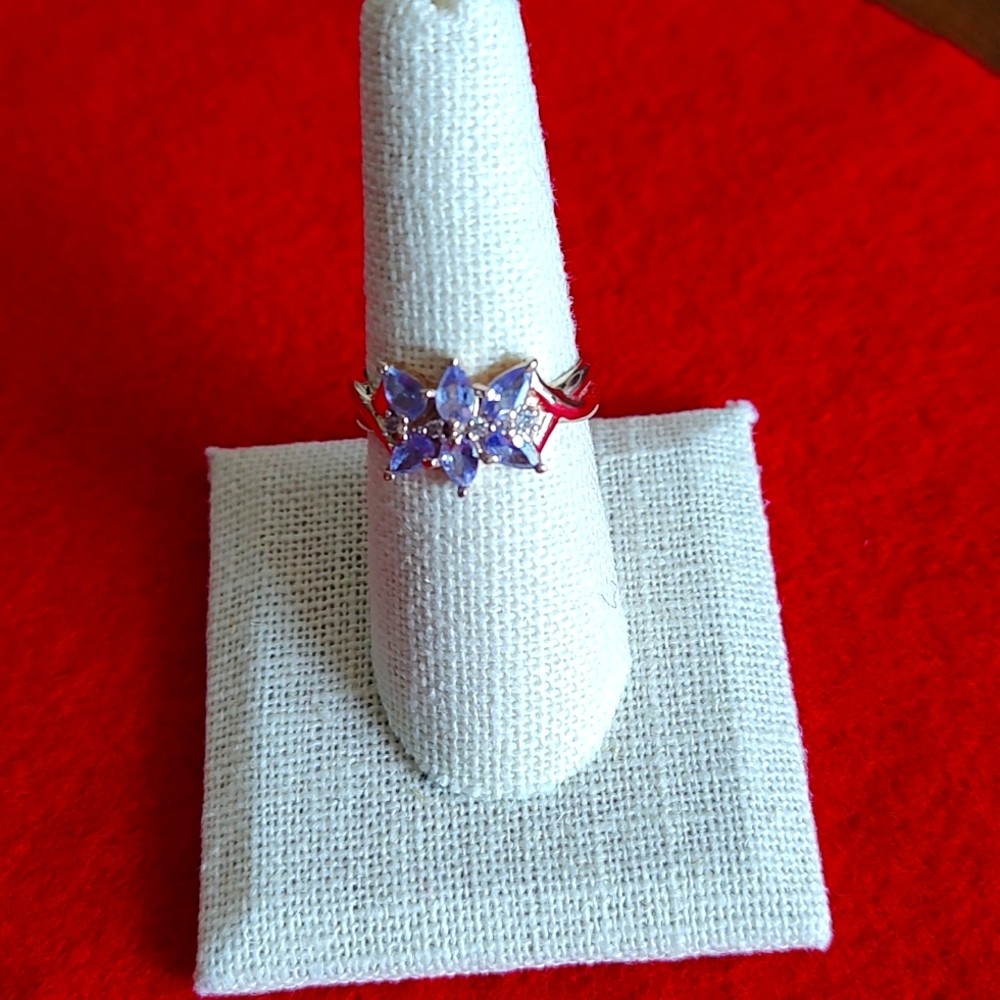 14k Solid Gold Tanzanite and Diamond Ring